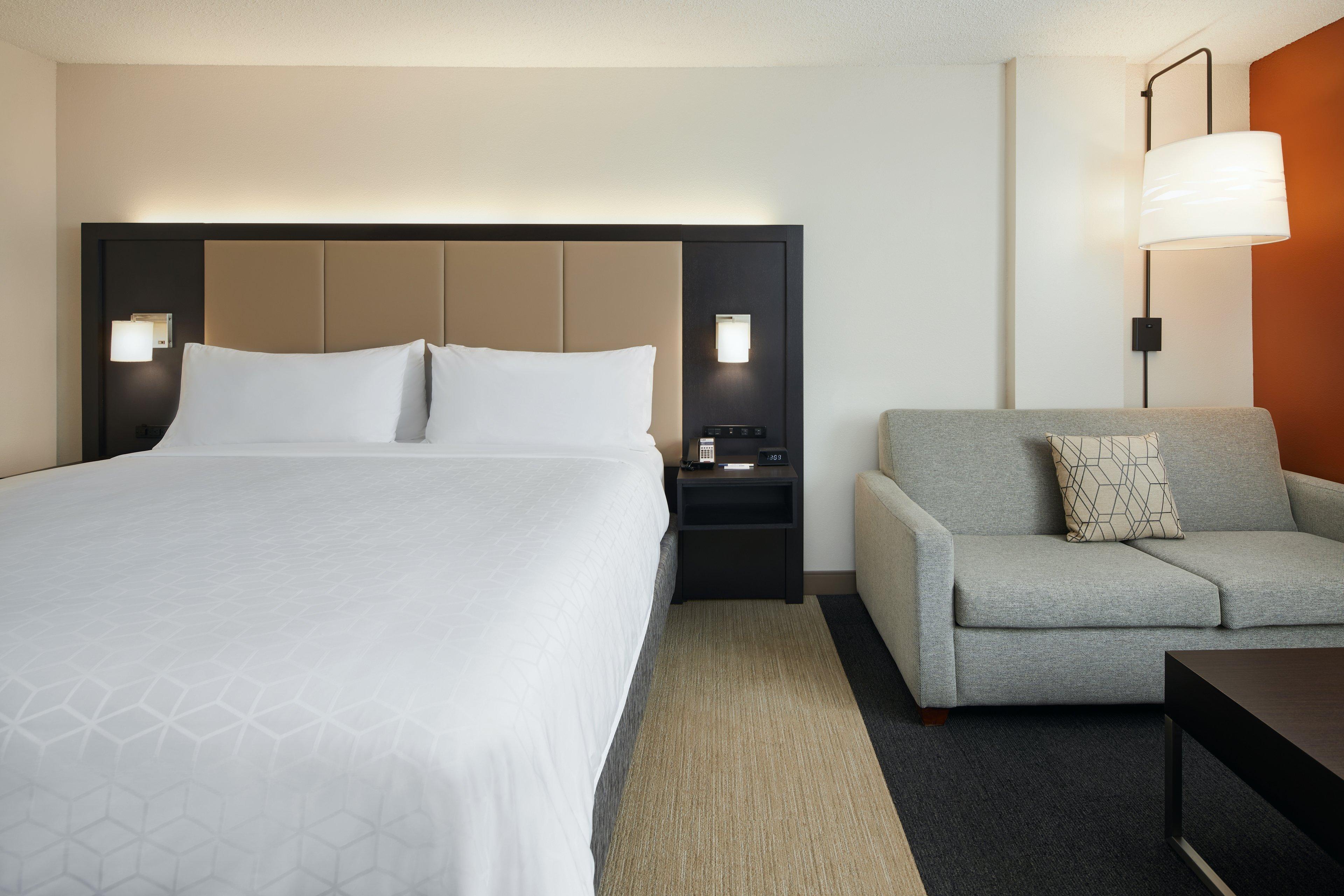 Holiday Inn Express Richmond - Midtown By Ihg Bagian luar foto