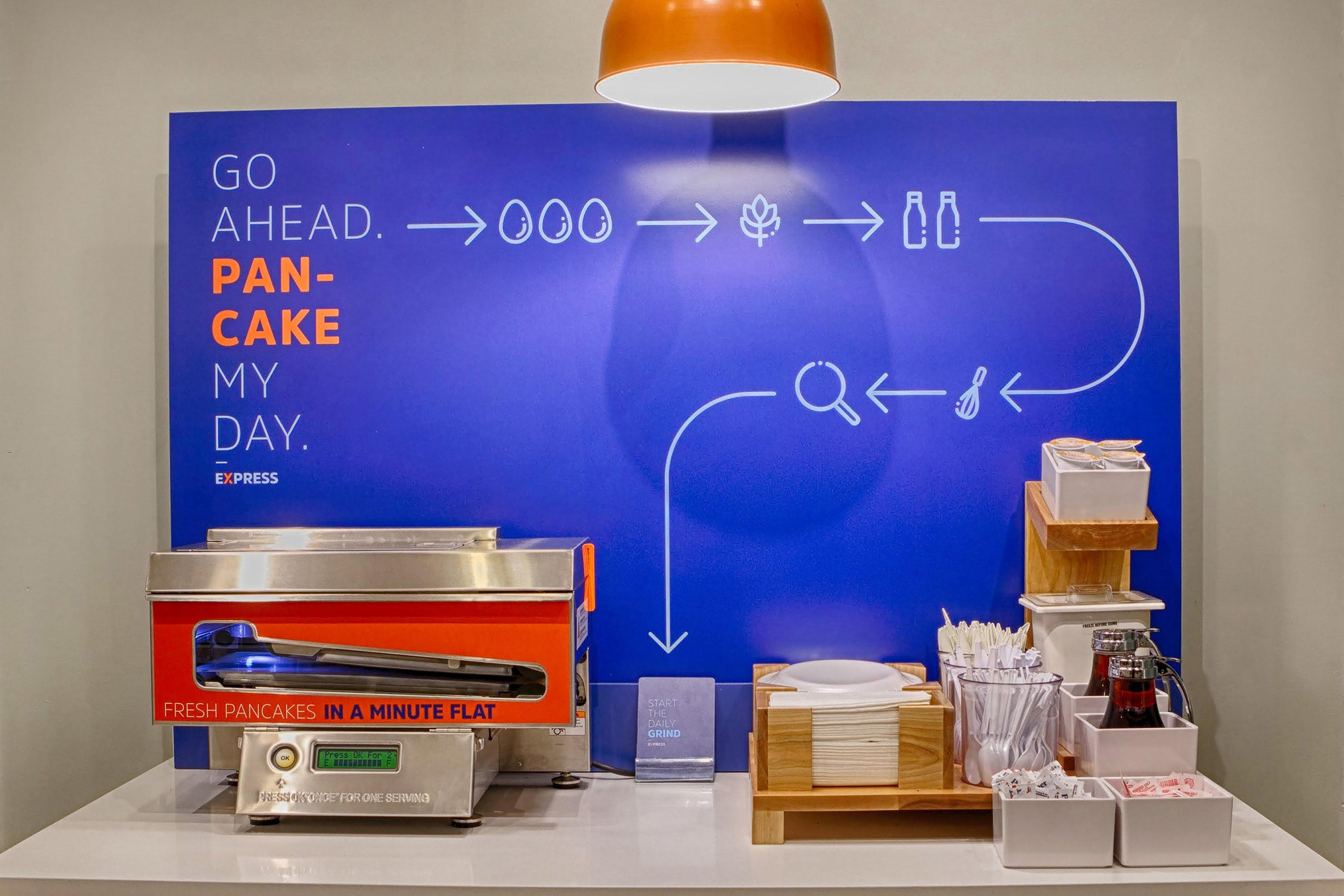 Holiday Inn Express Richmond - Midtown By Ihg Bagian luar foto