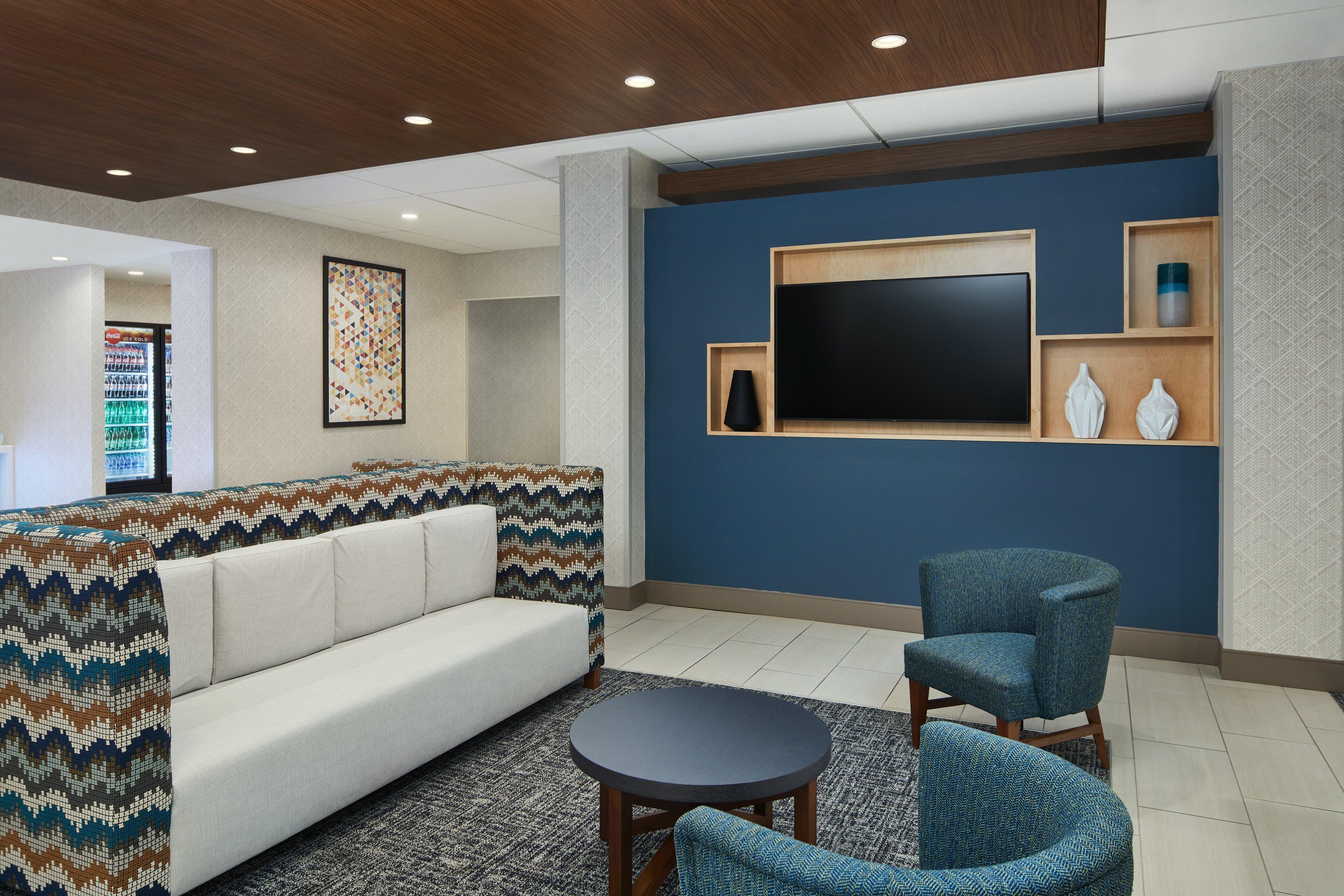 Holiday Inn Express Richmond - Midtown By Ihg Bagian luar foto