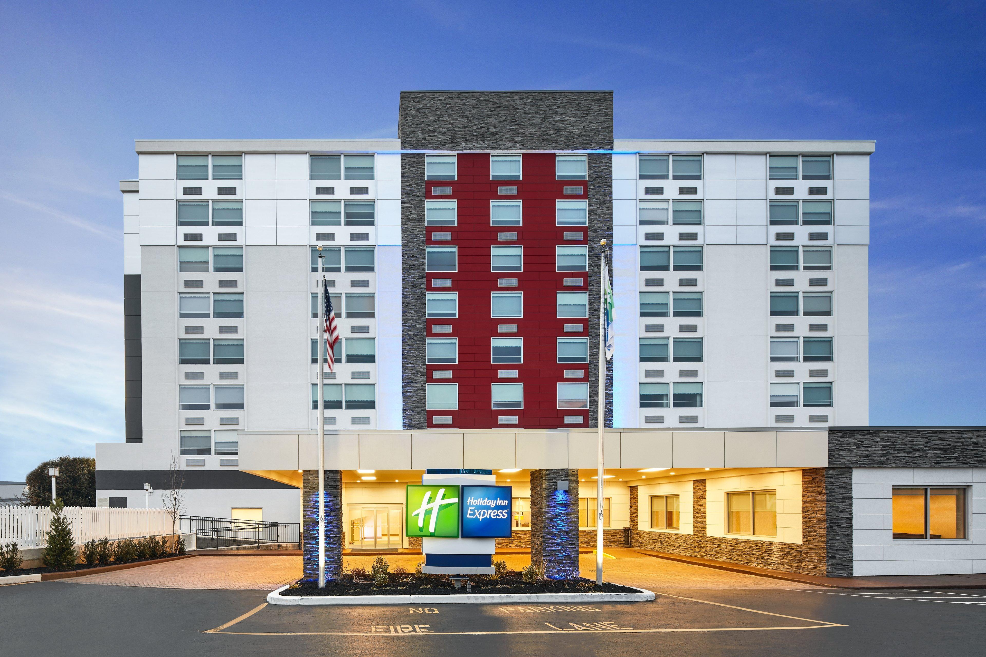 Holiday Inn Express Richmond - Midtown By Ihg Bagian luar foto