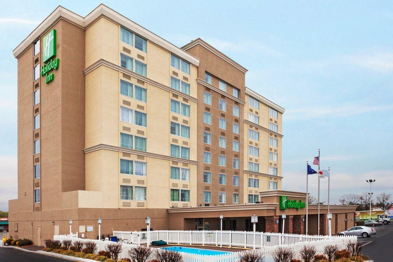 Holiday Inn Express Richmond - Midtown By Ihg Bagian luar foto